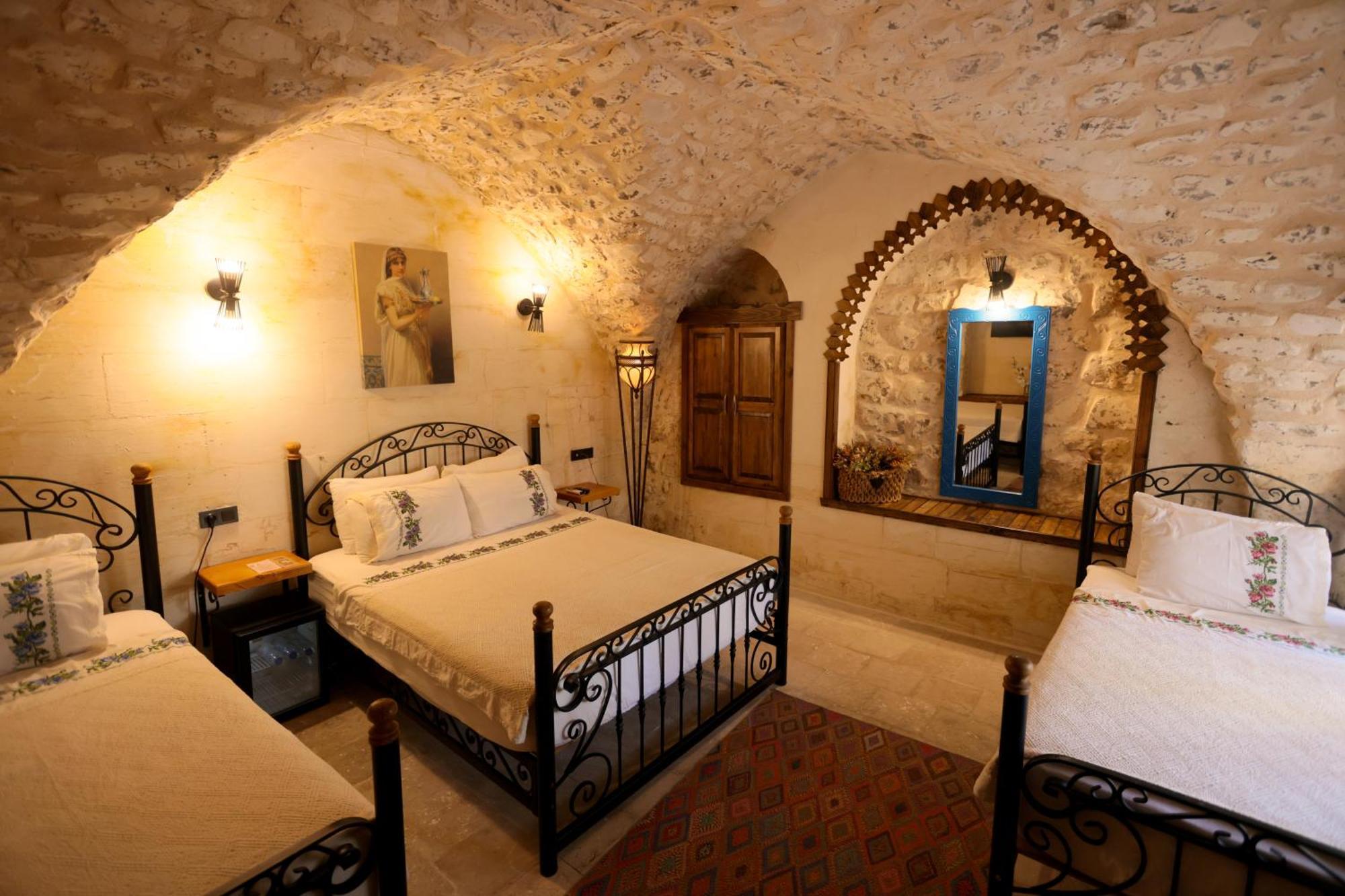 Astarte Hotel سانليورفا المظهر الخارجي الصورة