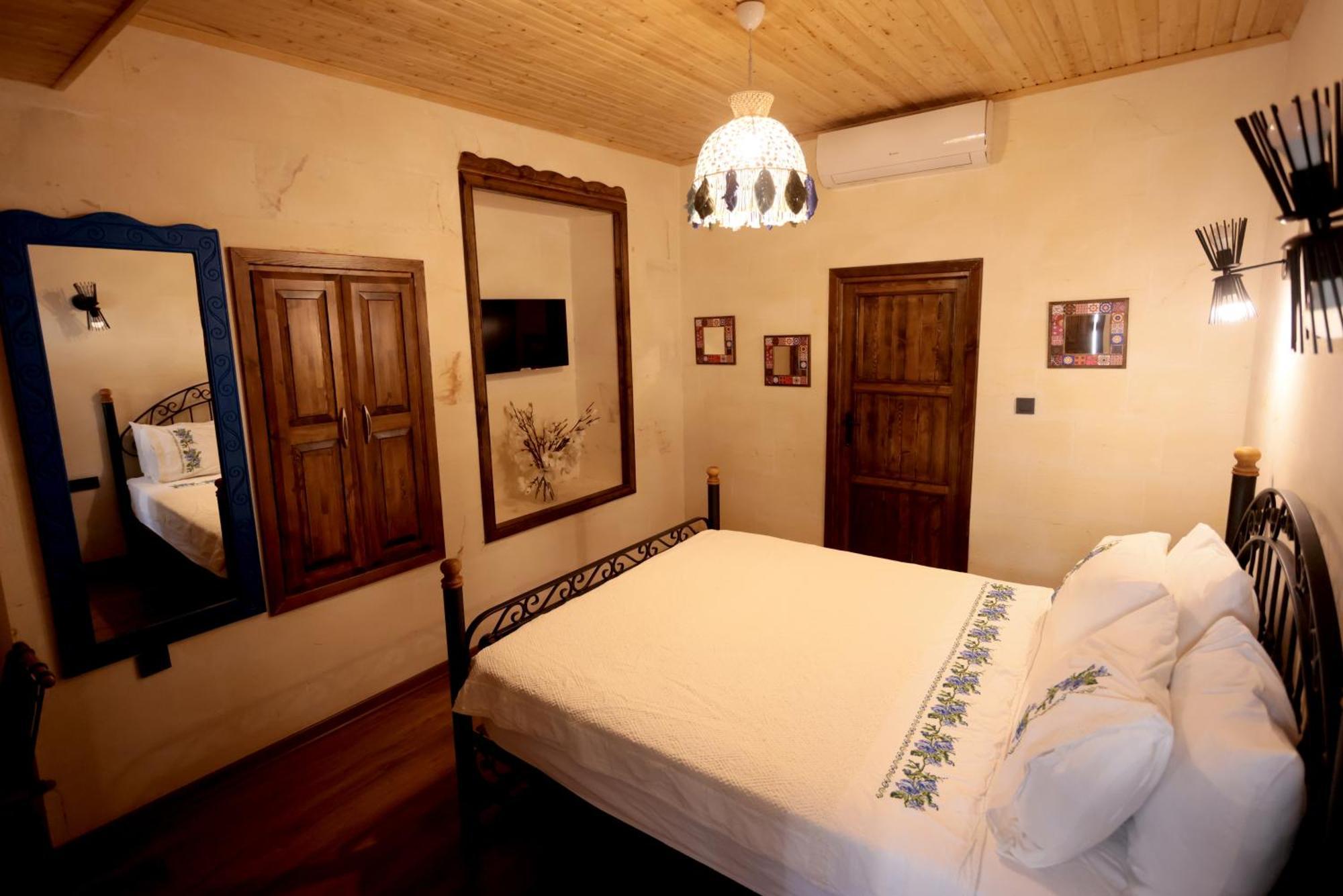 Astarte Hotel سانليورفا المظهر الخارجي الصورة